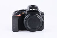 Nikon D5600 tělo bazar