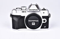 Olympus OM-D E-M10 Mark IV bazar