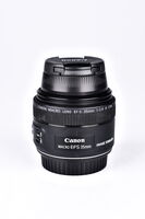 Canon EF-S 35 mm f/2,8 Macro IS STM s LED světlem bazar
