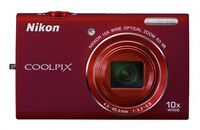 Nikon Coolpix S6200 červený