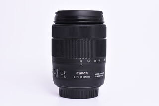 Canon EF-S 18-135mm f/3,5-5,6 IS USM bazar