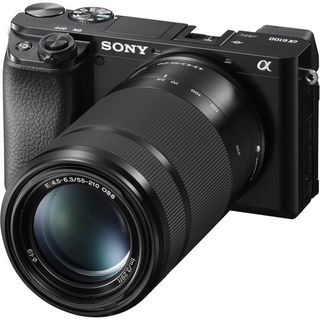 Sony Alpha A6100 + 16-50 mm + 55-210 mm černý