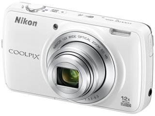 Nikon Coolpix S810c + 16GB Micro SD karta