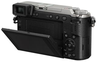 Panasonic Lumix DMC-GX80 + 12-32 mm