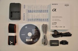 Sony Alpha A390 + 18-55 mm + 55-200 mm + ochranný filtr 55mm zdarma!
