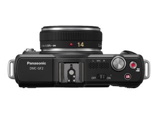 Panasonic Lumix DMC-GF2 černý + 14-42 mm + 14 mm