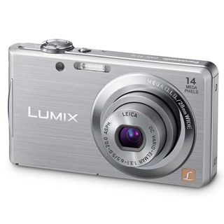 Panasonic Lumix DMC-FS16 stříbrný + SD 2GB karta + pouzdro  DF11 + ministativ!