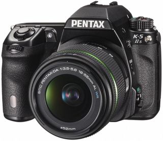Pentax K-5 II + 18-55 mm WR + 50-200 mm WR