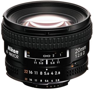 Nikon 20 mm f/2,8 AF NIKKOR D A