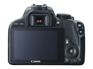 Canon EOS 100D + 18-55 mm DC III + 40 mm STM 