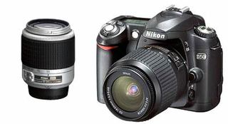 Nikon D50 černý + 18-55 AF-S DX černý + 55-200 AF-S DX stříbrný!
