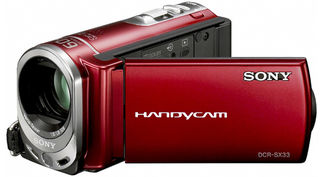 Sony DCR-SX33E červená + 8GB karta zdarma!