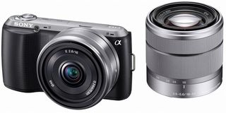 Sony NEX-C3 černý + 18-55 mm + 16 mm