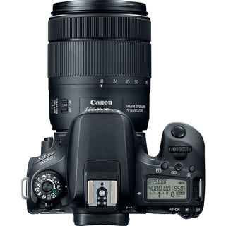 Canon EOS 77D + 18-135 mm IS USM - Základní kit