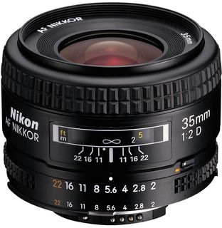 Nikon 35 mm f/2,0 AF NIKKOR D A
