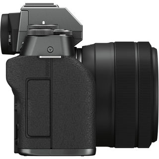 Fujifilm X-T200 + 15-45 mm
