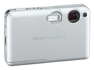 Nikon CoolPix S1 stříbrný