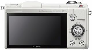 Sony Alpha A5000 + 16-50 mm