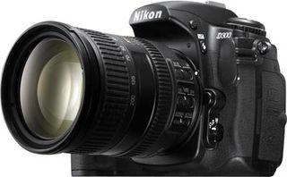 Nikon D300 + 18-70 mm