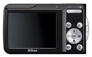 Nikon CoolPix S210 černý