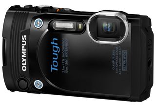 Olympus TG-860 černý + 8GB karta + neoprenové pouzdro + plovoucí poutko!