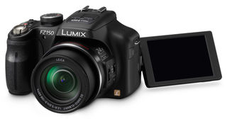 Panasonic Lumix DMC-FZ150 + 8GB karta + brašna Delta M + filtr UV 52mm!