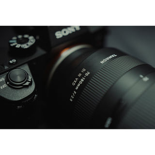 Tamron 70-180 mm f/2,8 Di III VXD pro Sony FE