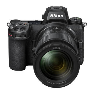 Nikon Z6 II + 24-70 mm + FTZ adaptér