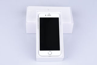 Apple iPhone 8 64 GB stříbrný bazar