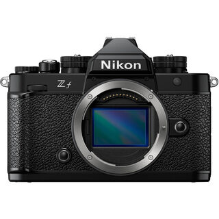 Nikon Z f + Z 24-70 mm f/4 S
