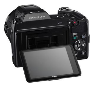Nikon CoolPix L840 černý + 8GB karta + adaptér na filtr + PL filtr 62mm + originální pouzdro zdarma!