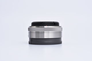 Sony 16mm f/2,8 SEL bazar
