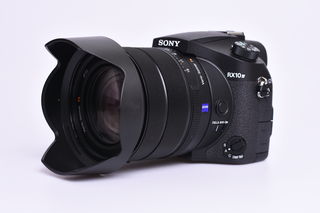 Sony CyberShot DSC-RX10 IV bazar