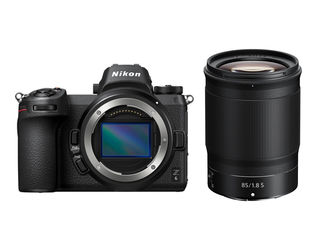 Nikon Z6 + Z 85 mm