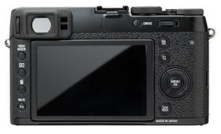 Fujifilm Finepix X100T černý + 32GB karta + brašna + ochrana LCD + čisticí utěrka!