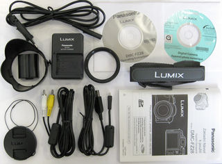 Panasonic Lumix DMC-FZ28 stříbrný