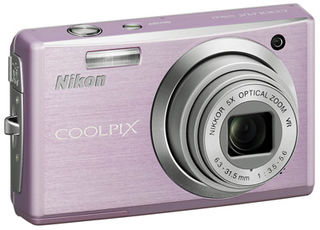 Nikon Coolpix S560 růžový