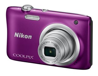 Nikon Coolpix A100 fialový + 16GB karta + pouzdro 60G + ministativ + čisticí utěrka!