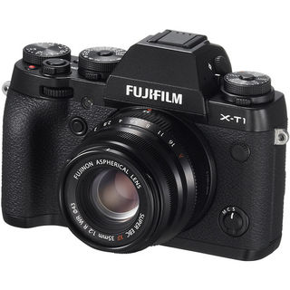 Fujifilm X-T1 tělo + 35 mm f/2,0 R WR černý