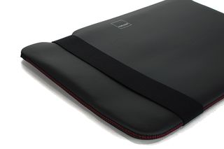 Acme Made Skinny Sleeve pouzdro pro MacBook Pro 15 matné černé