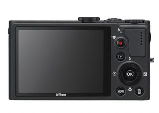 Nikon Coolpix P310 černý + 16GB karta + originální pouzdro P07 + čistící utěrka!