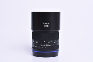 Zeiss Loxia T* 50mm f/2 pro Sony E bazar