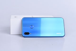 Huawei P20 Lite modrý bazar
