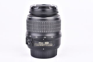Nikon 18-55 mm f/3,5-5,6 G AF-S DX bazar