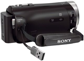 Sony HDR-PJ330E + 16GB Ultra +  brašna + cestovní stativ!