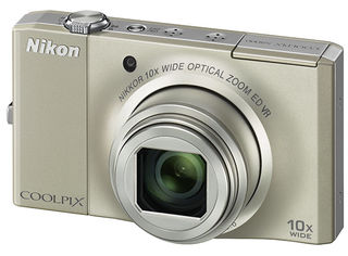 Nikon Coolpix S8000 stříbrný