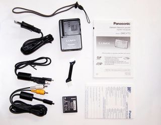 Panasonic Lumix DMC-FT3 stříbrný
