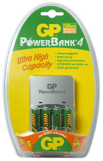 GP nabíječka PowerBank 4 + 4x AA 2700 mAh