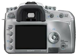 Sony Alpha A100 stříbrný +  DT 18-70 mm