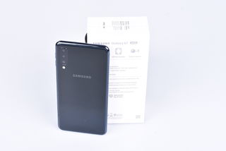 Samsung Galaxy A7 černý bazar